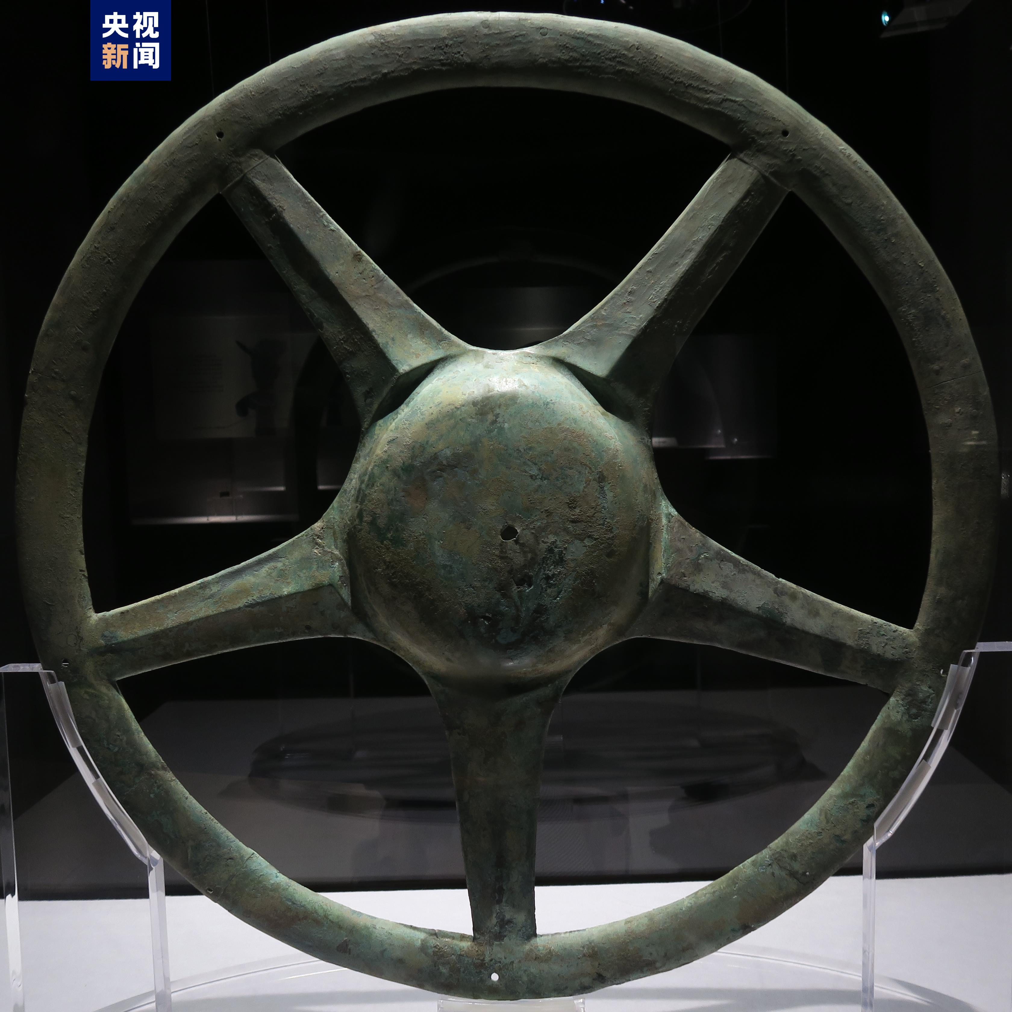 文化中國行丨三星堆文物首次大規(guī)模進京！十件文物帶你打卡→