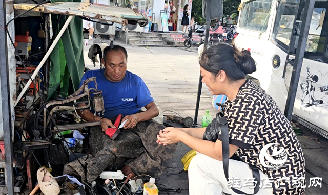 &ldquo;守藝人&rdquo;鄧付軍：身殘志不殘 二十余年堅守老行當