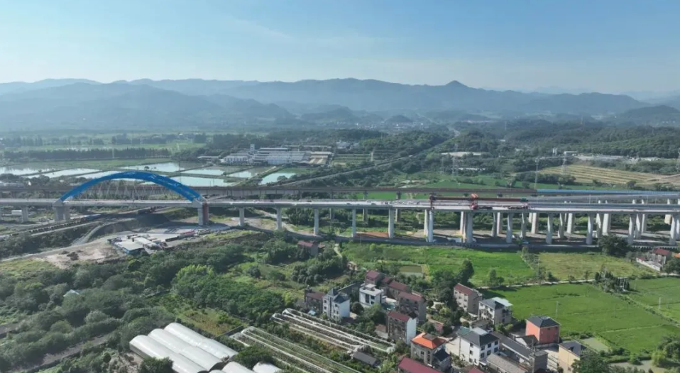 兩條設(shè)計(jì)時(shí)速350公里高鐵建設(shè)，有新進(jìn)展！