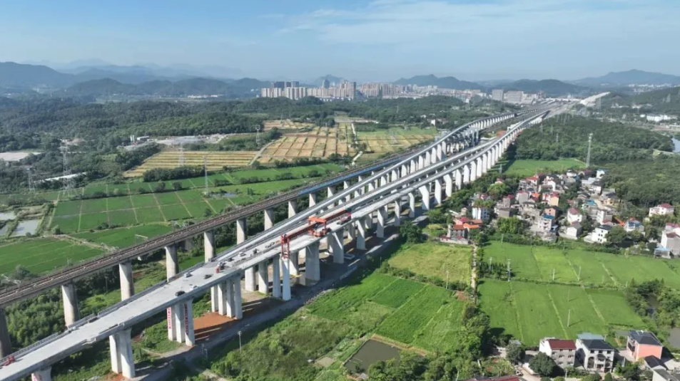 兩條設(shè)計(jì)時(shí)速350公里高鐵建設(shè)，有新進(jìn)展！