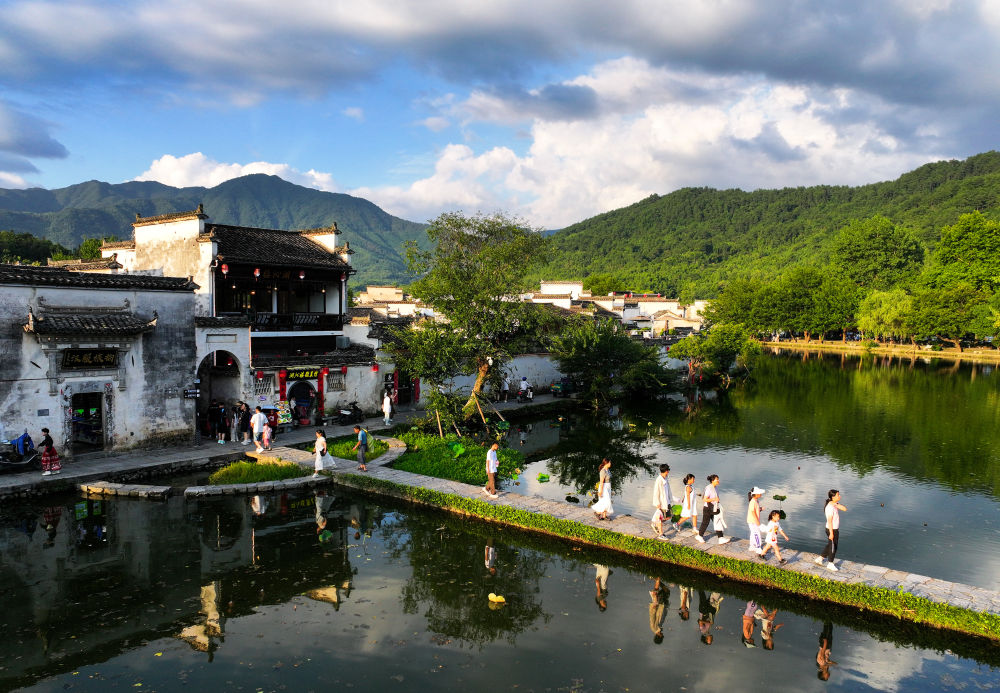 國(guó)際縱橫談｜“兩山論”是中國(guó)的，也是世界的