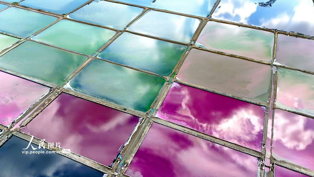 秋日鹽田&ldquo;彩云飄&rdquo;