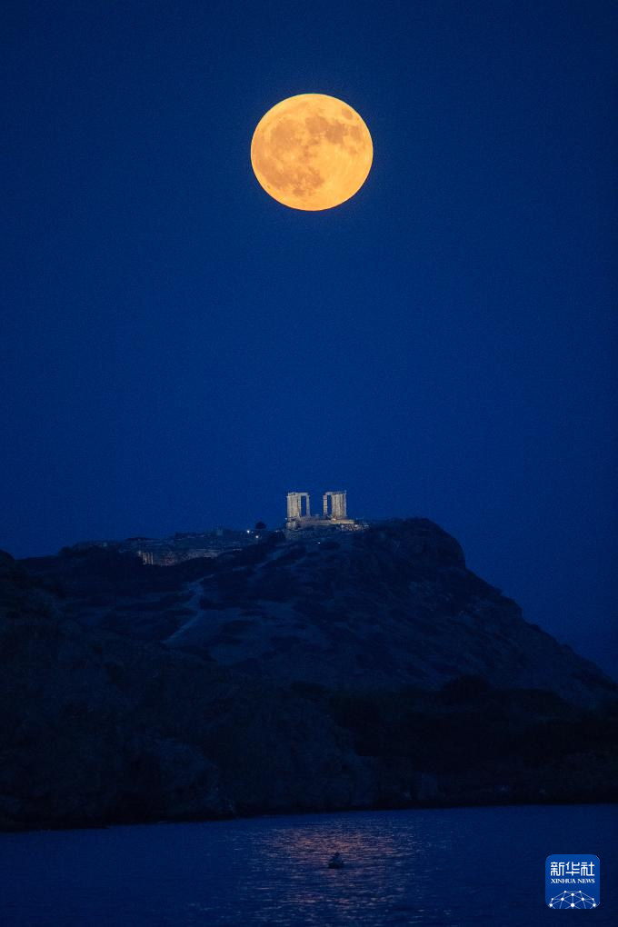 &ldquo;超級月亮&rdquo;現(xiàn)身夜空