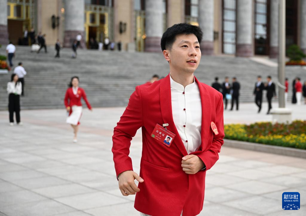 第33屆夏季奧運(yùn)會中國體育代表團(tuán)總結(jié)大會在京舉行