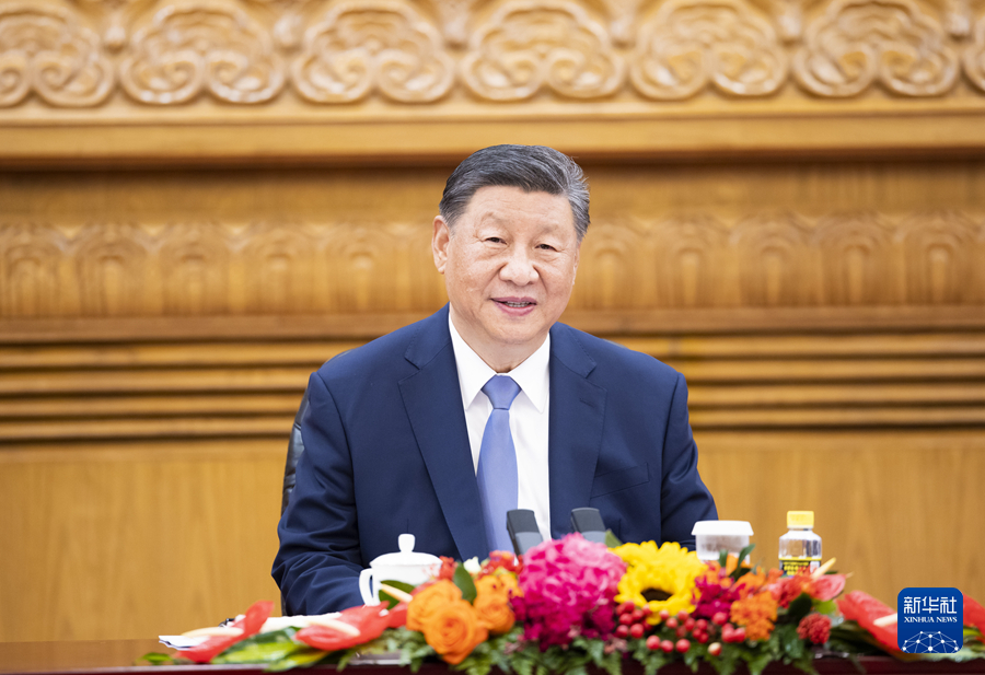 習近平會見出席全國人大加入各國議會聯(lián)盟40周年紀念活動暨發(fā)展中國家議員研討班外方議會領導人