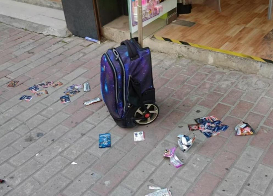 新華網(wǎng)評:讓未成年人遠(yuǎn)離“盲盒誘惑”