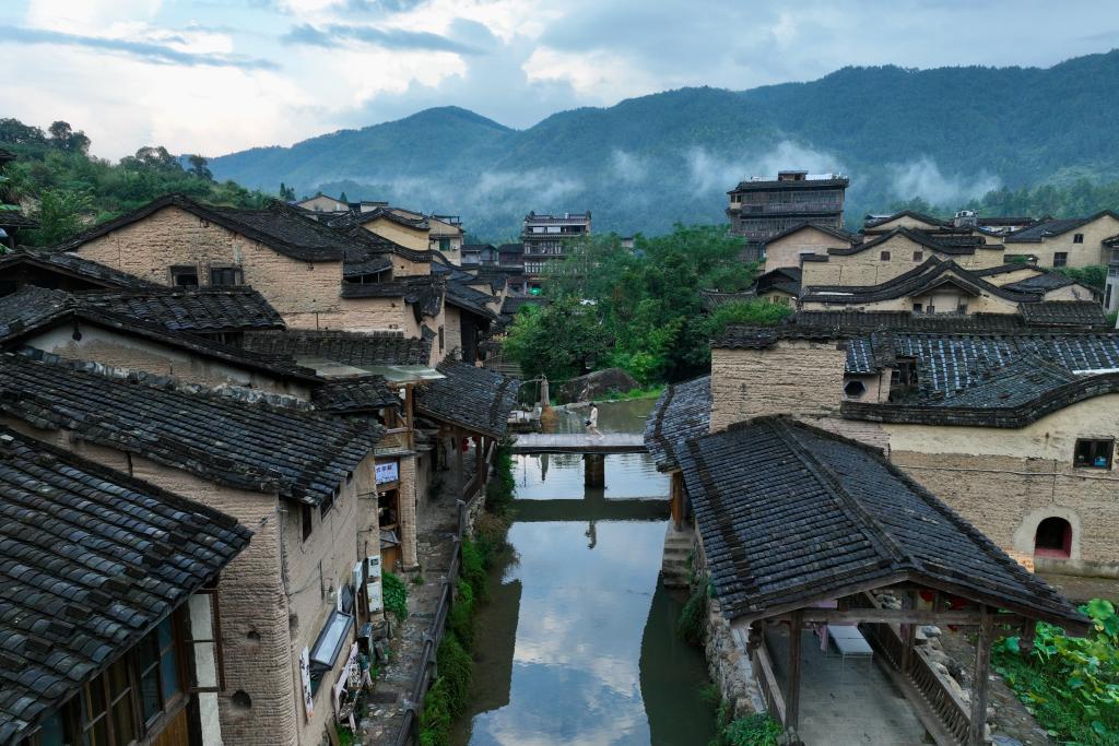 文化中國行·傳統(tǒng)村落人文影像志|鄉(xiāng)愁歸處——一個(gè)文創(chuàng)古村的活化復(fù)興