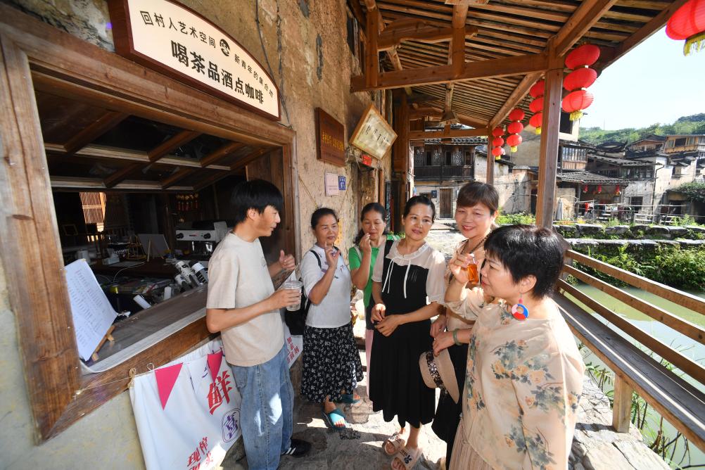 文化中國行·傳統(tǒng)村落人文影像志|鄉(xiāng)愁歸處——一個(gè)文創(chuàng)古村的活化復(fù)興