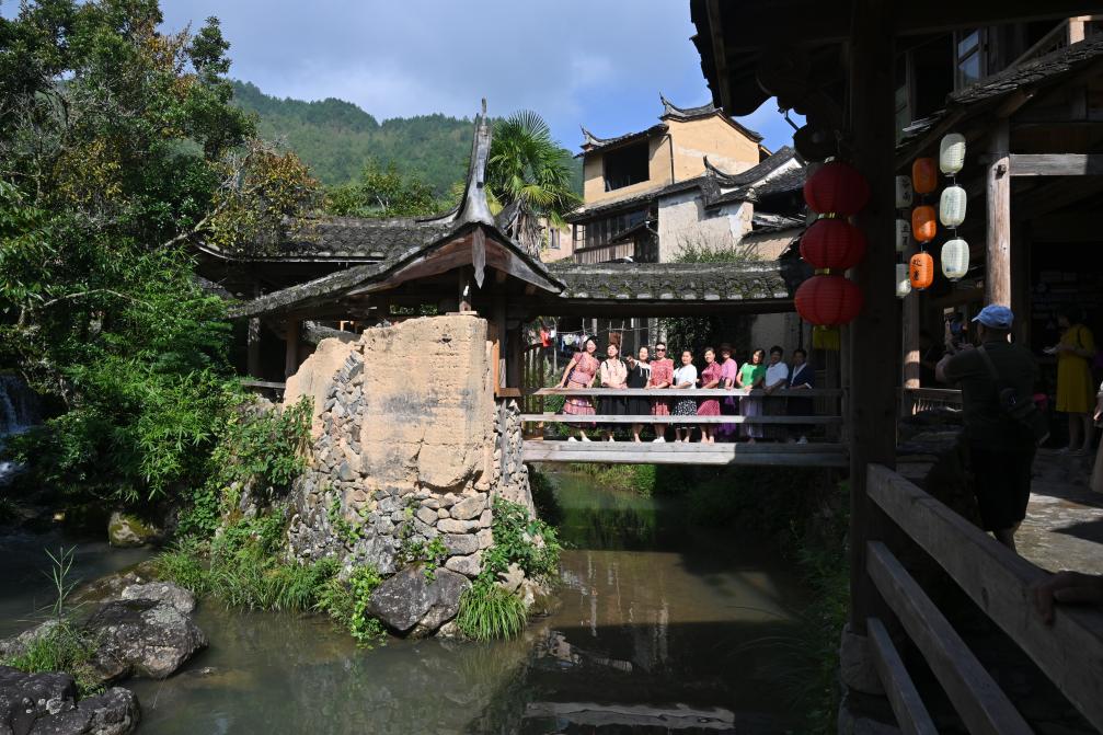 文化中國行·傳統(tǒng)村落人文影像志|鄉(xiāng)愁歸處——一個(gè)文創(chuàng)古村的活化復(fù)興