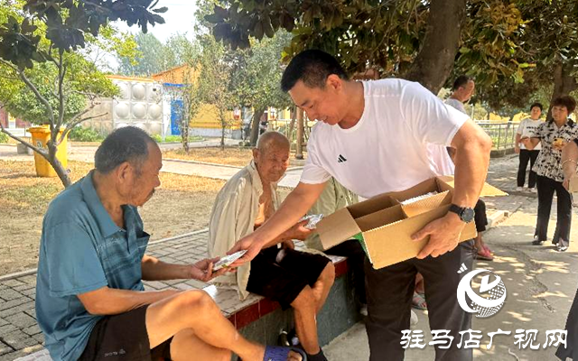 關(guān)愛老人 情暖中秋