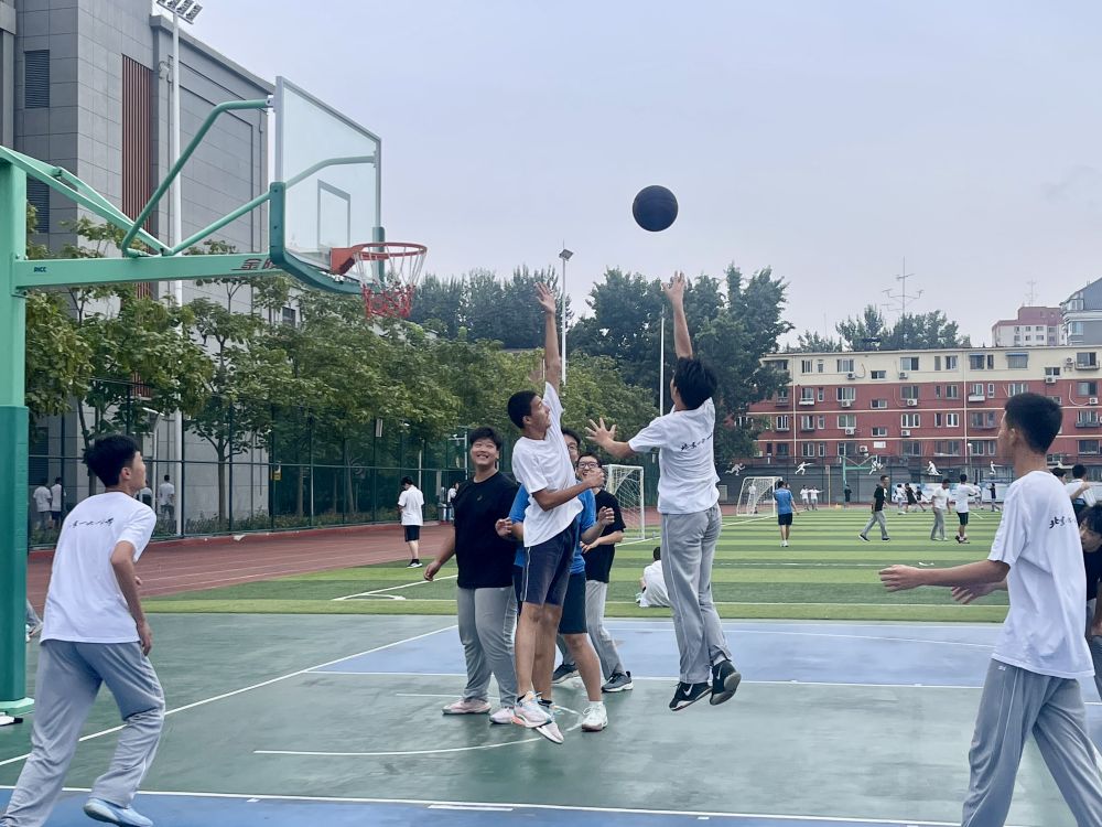 奧運熱燃校園 體育課天天見——開學(xué)季學(xué)校體育呈現(xiàn)新面貌