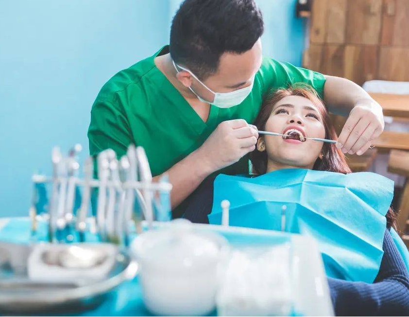 壞了一顆牙，竟一次被拔29顆牙——老年人口腔治療亂象調(diào)查