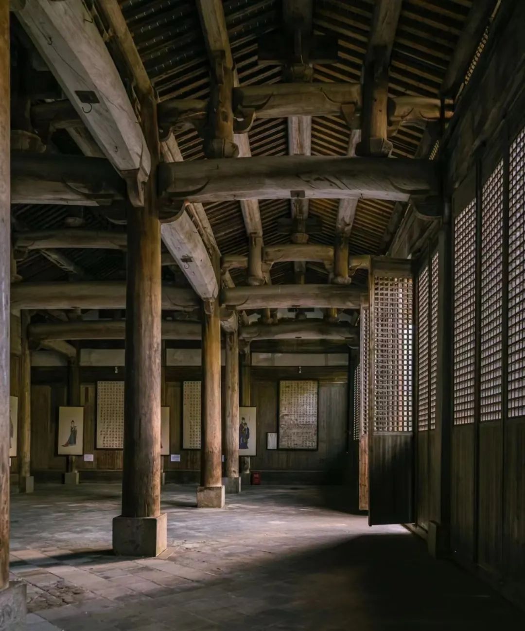 老祖宗懂技術(shù)又懂審美，木構(gòu)古建上的一輪“新月”