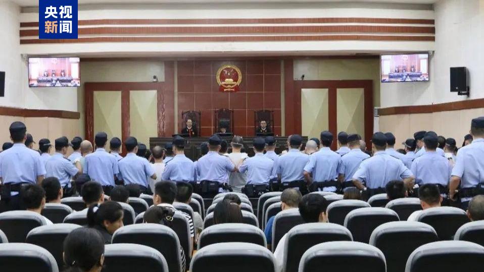 1條線(xiàn)索抓24個(gè)毒販！警方繳獲毒品過(guò)程曝光→