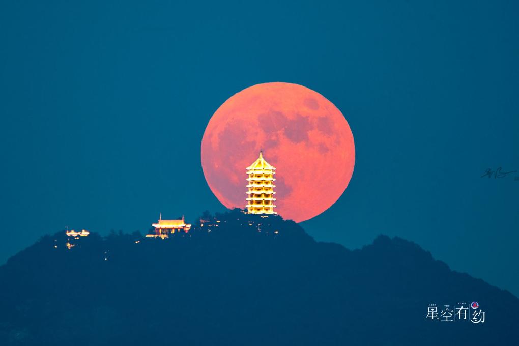 星空有約丨為啥“月到中秋分外明”？
