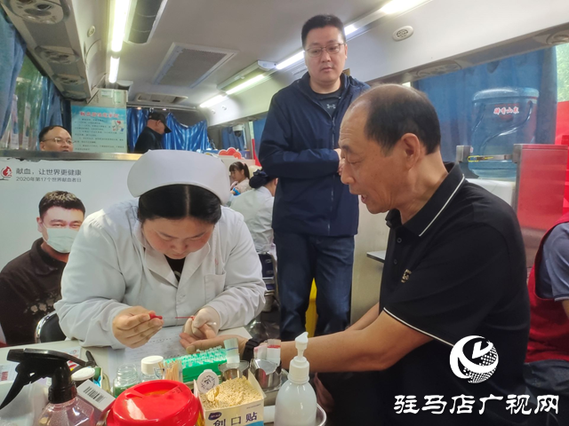 西平縣：多部門聯(lián)動(dòng)無(wú)償獻(xiàn)血 傳遞社會(huì)正能量