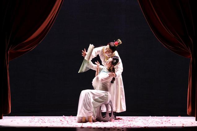 以舞“入夢(mèng)”，美在何處？——民族舞劇《紅樓夢(mèng)》火爆觀察