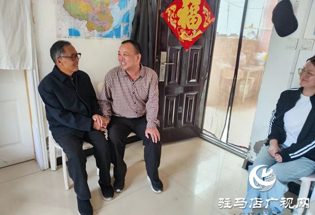 新蔡縣委統(tǒng)戰(zhàn)部開展重陽節(jié)走訪慰問活動