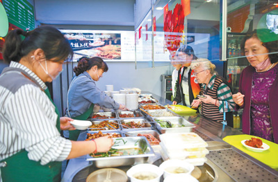 配齊商業(yè)設施，創(chuàng)新消費場景，優(yōu)化消費環(huán)境——家門口的消費更便利