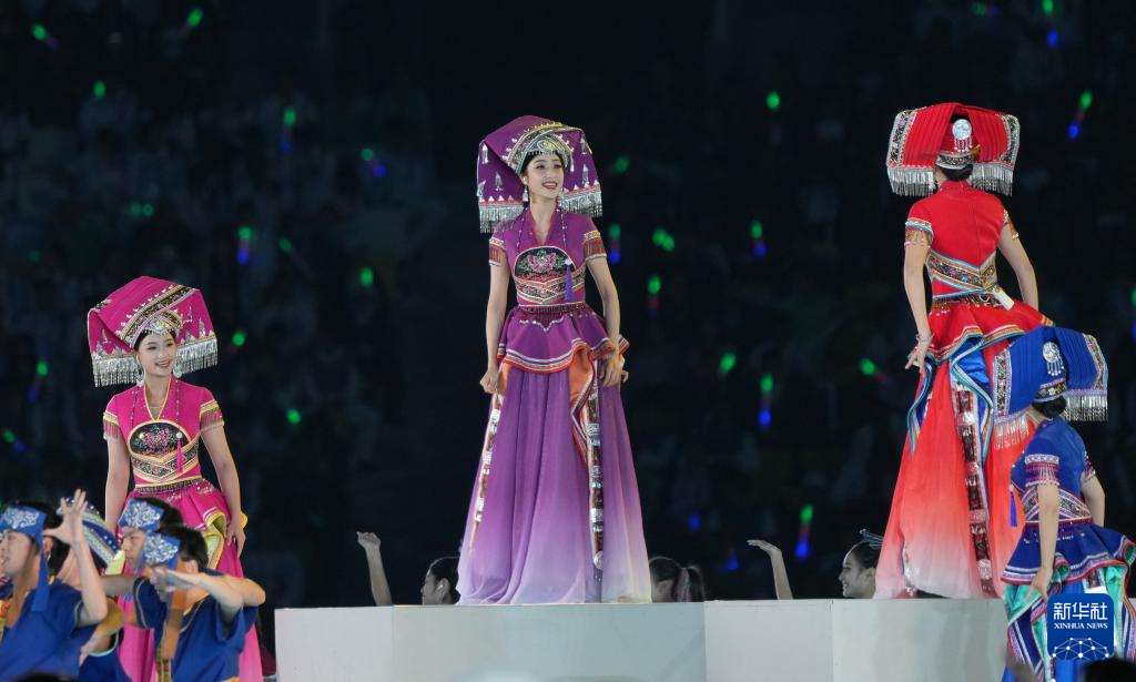 第十二屆全國少數(shù)民族傳統(tǒng)體育運(yùn)動(dòng)會(huì)閉幕式舉行