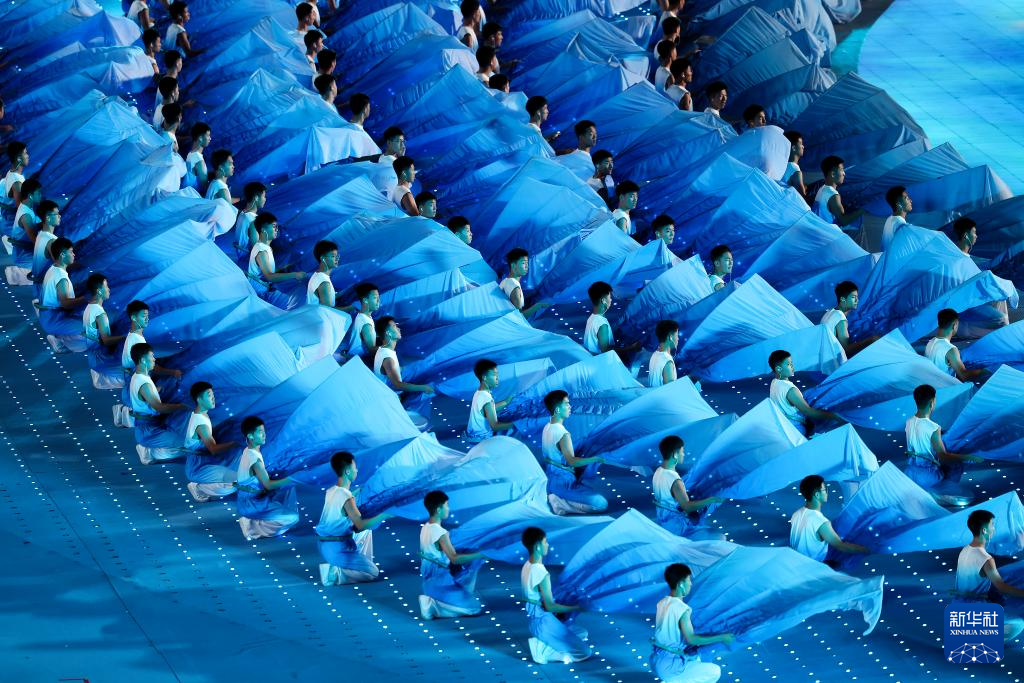 第十二屆全國少數(shù)民族傳統(tǒng)體育運(yùn)動(dòng)會(huì)閉幕式舉行