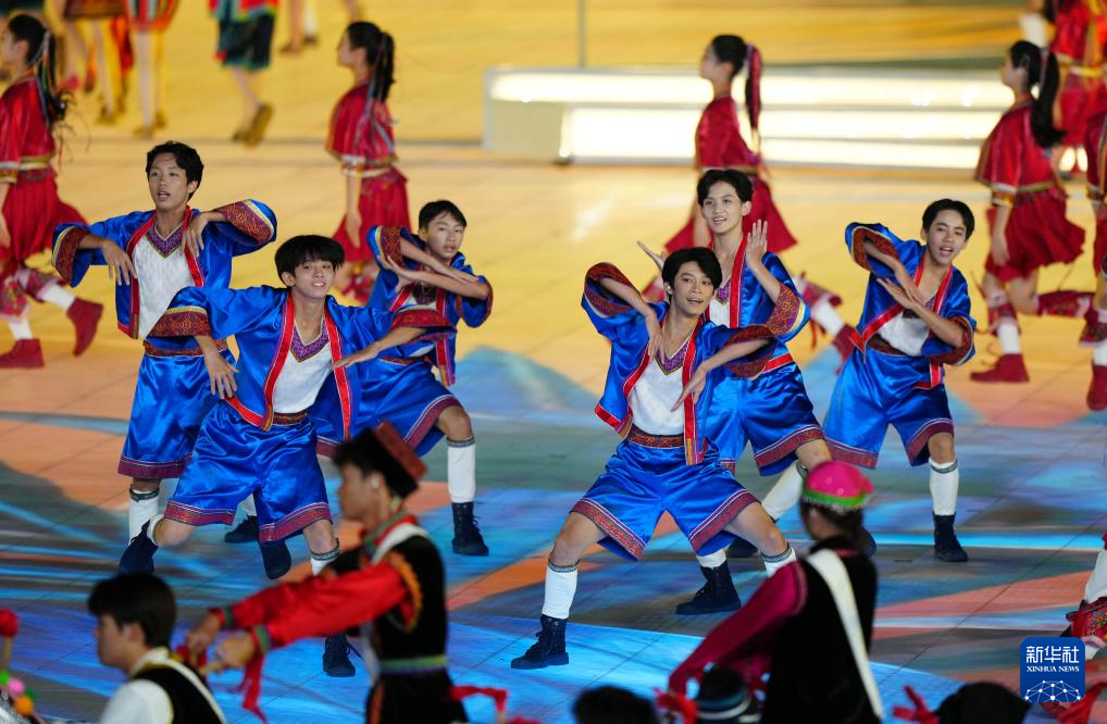 第十二屆全國少數(shù)民族傳統(tǒng)體育運(yùn)動(dòng)會(huì)閉幕式舉行