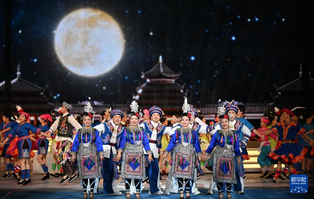第十二屆全國少數(shù)民族傳統(tǒng)體育運(yùn)動(dòng)會(huì)閉幕式舉行