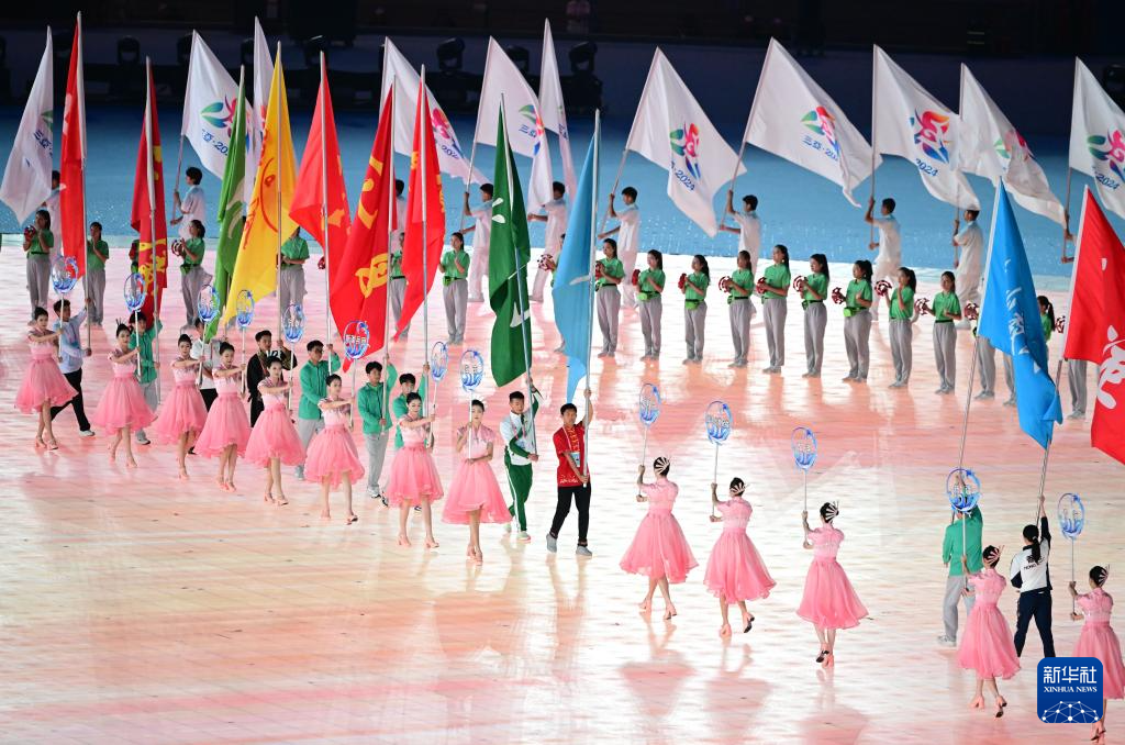 第十二屆全國少數(shù)民族傳統(tǒng)體育運(yùn)動(dòng)會(huì)閉幕式舉行