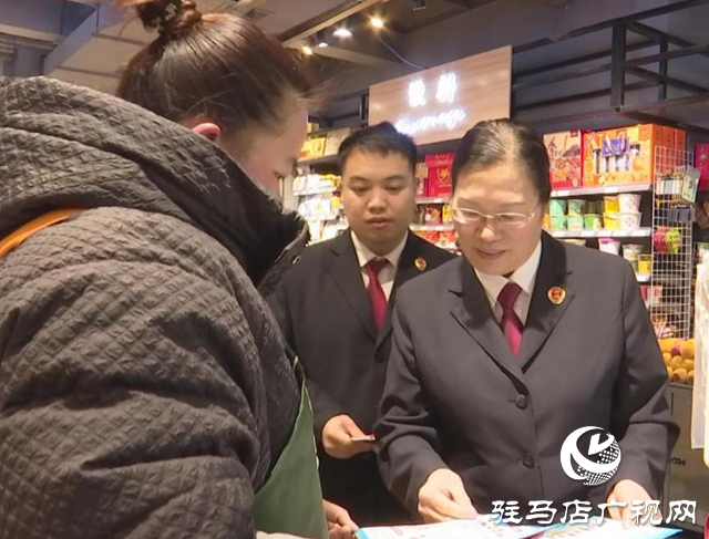王瑜：平凡中書寫閃光  “數(shù)?！崩镅堇[精彩