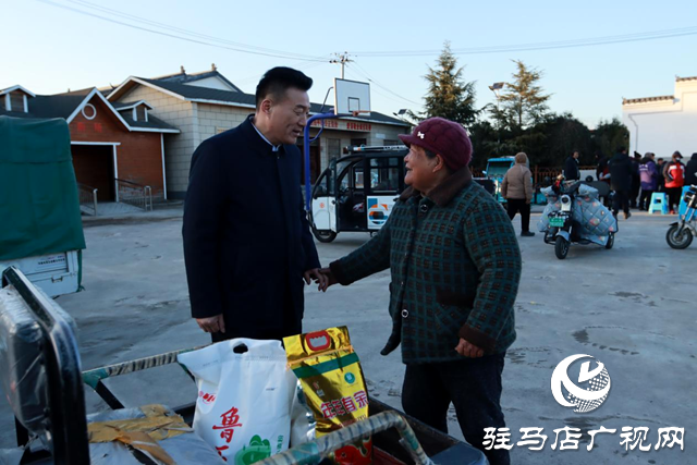 賀新義：情暖高齡老人 傳遞愛與關(guān)懷