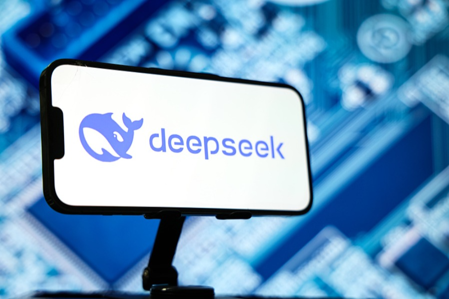 普通用戶不用花錢學(xué)！DeepSeek火了 “網(wǎng)課”泛濫如何甄別？