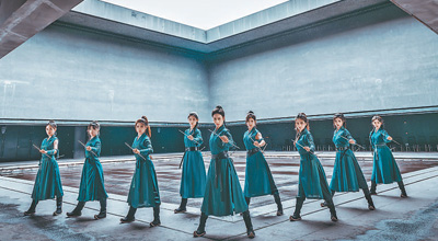 Z世代 中國(guó)風(fēng)丨峨眉派女子功夫團(tuán)向世界展示中國(guó)武術(shù)