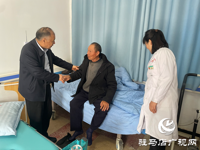 中國(guó)殘聯(lián)副主席張銀良深入開(kāi)發(fā)區(qū)、遂平縣看望殘疾人
