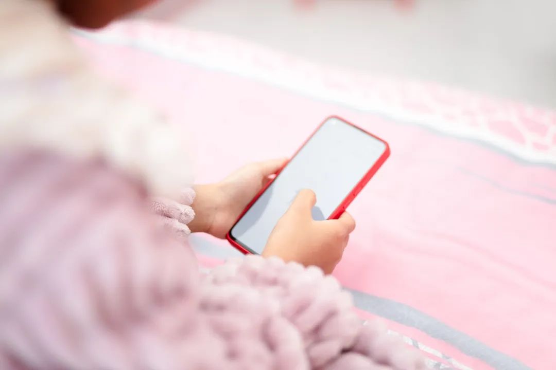 17歲少女充值打賞45萬元，家長(zhǎng)要求返還，法院判了！