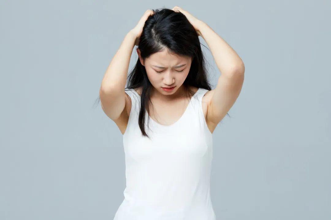 出現(xiàn)這4個(gè)癥狀，請(qǐng)立刻停下來(lái)休息，不開玩笑