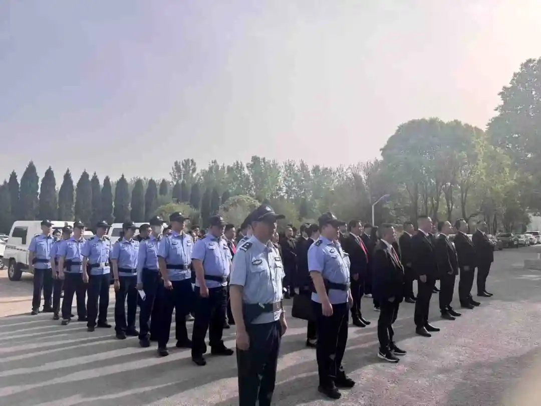 司法護(hù)航 保障民生——驛城區(qū)法院開展2025年第33次執(zhí)行活動(dòng)