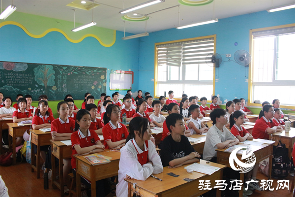 駐馬店市第十一小學(xué)舉行第四屆法治教育宣傳周活動?駐馬店市第十一小學(xué)舉行第四屆法治教育宣傳周活動????????駐馬店市第十一小學(xué)舉行第四屆法治教育宣傳周活動?駐馬店市第十一小學(xué)舉行第四屆法治教育宣傳周活動????????