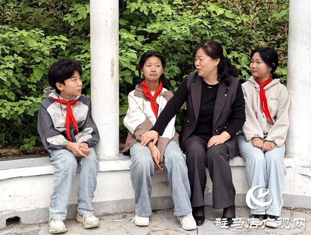 “育”見(jiàn)未來(lái)·名師風(fēng)采丨李春美：扎根鄉(xiāng)村育桃李 傾情奉獻(xiàn)守初心