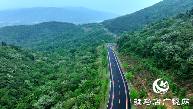 確山縣：彩虹公路“繪”文旅新畫(huà)卷 “網(wǎng)紅路”引客流量翻倍
