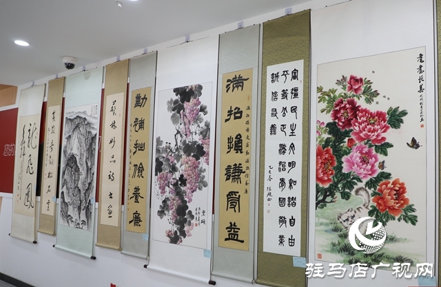 翰墨潤(rùn)中原 丹青繪泌陽(yáng)——泌陽(yáng)縣迎五一書畫攝影展開幕