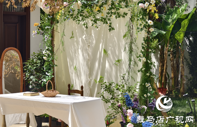鬧市藏秘境  園林餐廳重構(gòu)都市慢時空