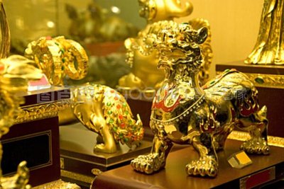國(guó)內(nèi)金飾跌破千元大關(guān)