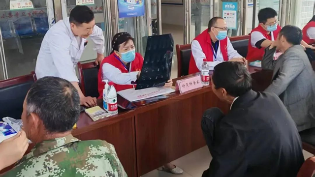  愛心義診暖人心，健康服務(wù)零距離——駐馬店市中醫(yī)院攜手市紅會于上蔡小岳寺衛(wèi)生院開展送醫(yī)義診活動