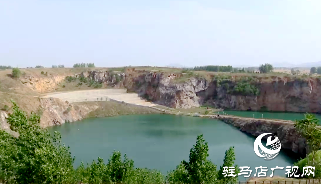 舊礦坑蝶變“網(wǎng)紅打卡地”！香山天坑引游人紛至沓來(lái)