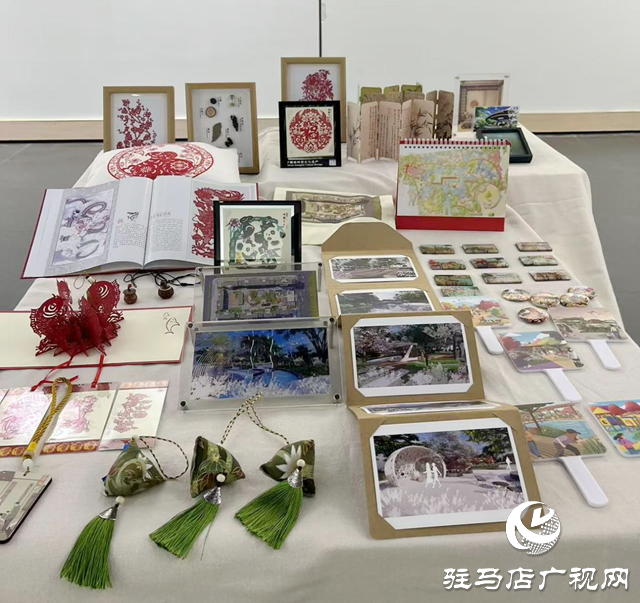 黃淮學(xué)院藝術(shù)設(shè)計(jì)學(xué)院2025屆畢業(yè)設(shè)計(jì)作品展開(kāi)展