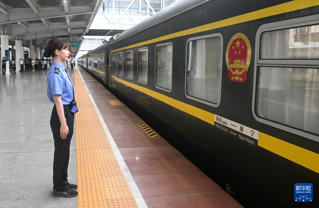 中越國際聯(lián)運旅客列車時隔五年恢復(fù)開行