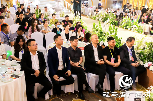 四載同城路 百企筑輝煌 平輿縣中小企業(yè)同城聯(lián)盟商會(huì)四周年慶典舉行