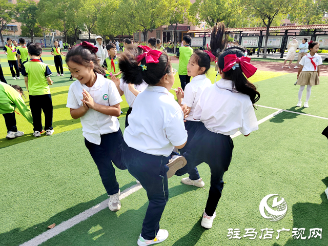 駐馬店市第二十四小學：傳統(tǒng)游戲綻活力 特色課程助成長