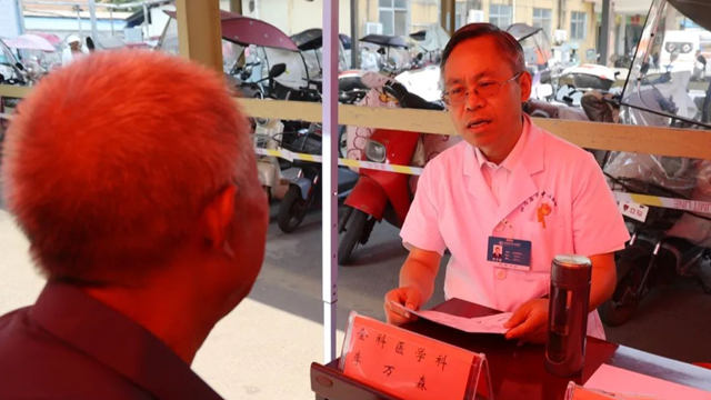  “聚焦織網(wǎng) 同質(zhì)發(fā)展”駐馬店市中心醫(yī)院專家團(tuán)走進(jìn)正陽縣人民醫(yī)院