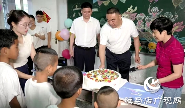 平輿縣婦聯(lián)、縣民政局共同舉辦“巾幗同心護(hù)未來 童心筑夢慶雙節(jié)”活動